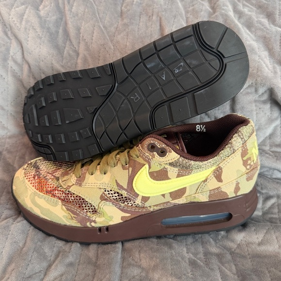 Nike
Air max 1
Camo big bubble
Brand new - Picture 2 of 11